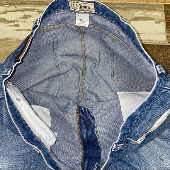 LL Bean Jeans Mens 42x34 Big Blue Denim Classic Fit Medium Wash Cotton Gorpcore - Picture 7 of 14